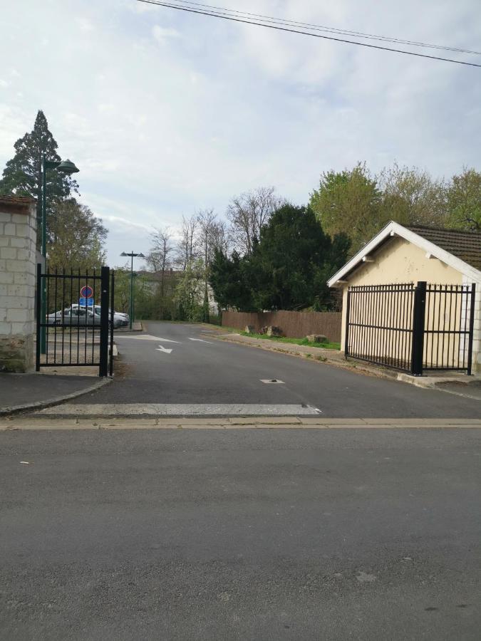 Le Clos Du Lys Chalons-en-Champagne Exterior photo